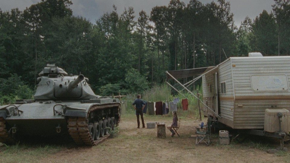 how did the military with tanks lose in the walking dead